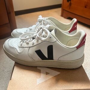Veja Women's White and Blue Sneakers with Red Accents